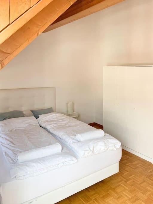 Charming Penthouse With Veranda In The Center Of Brigue Extérieur photo